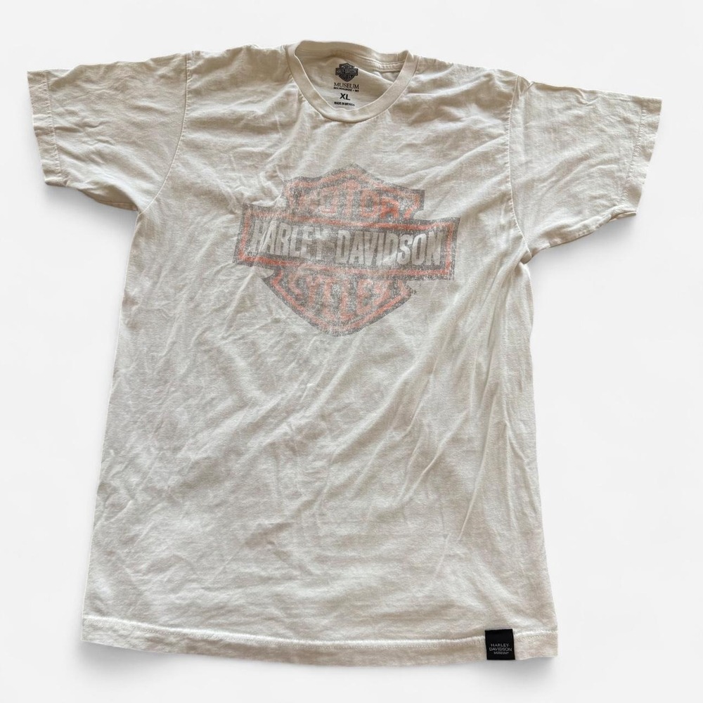 Harley-Davidson Museum Milwaukee faded cream tee, bar & shield logo, size XL